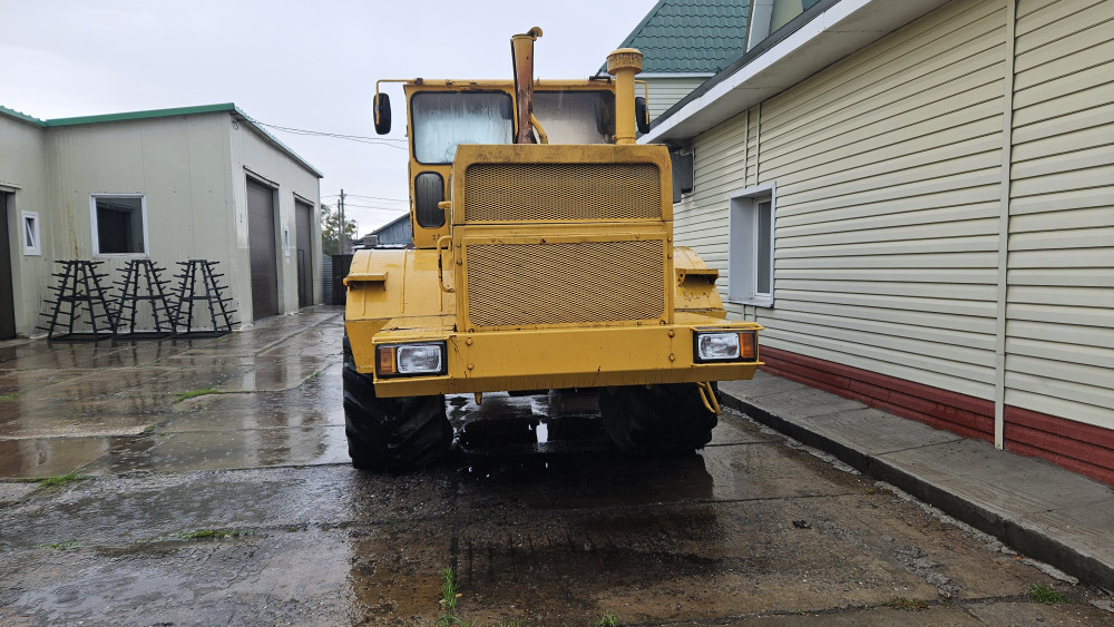 Трактор К-701