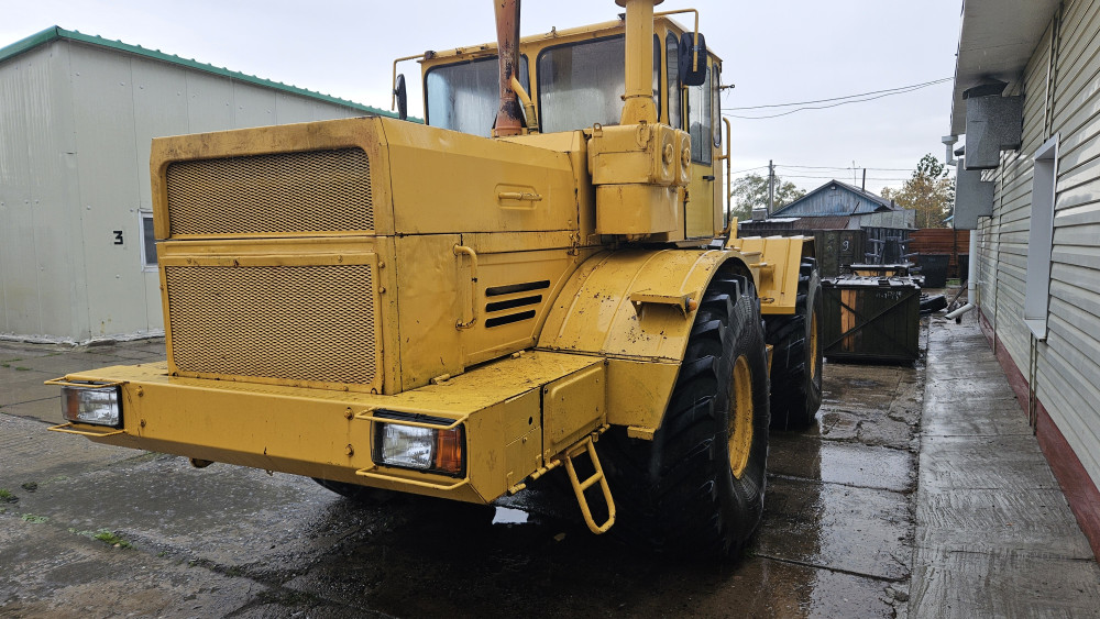 Трактор К-701