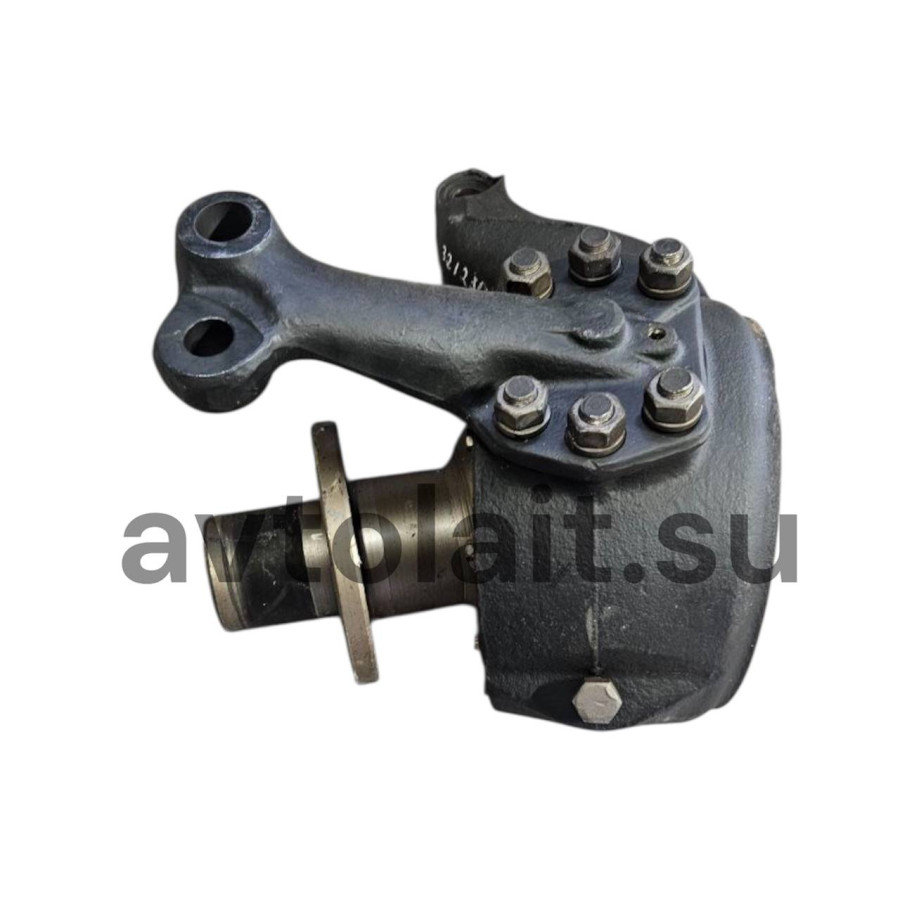 Кулак поворотный УРАЛ левый в сб (12 отверст)